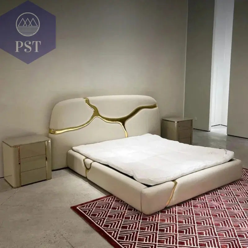 Elegantes Doppelbett im italienischen StilDoppelbett PST PS Tradings  PST PS Tradings