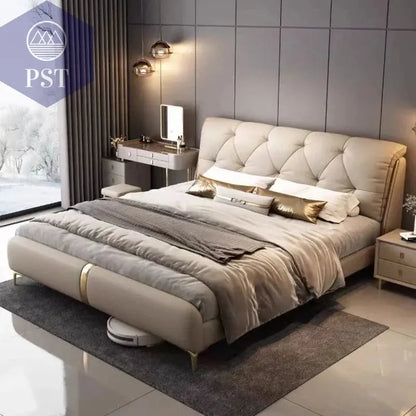 Luxuriöses King-Size Bettgestell aus Holz PST PS Tradings  PST PS Tradings  PST PS Tradings