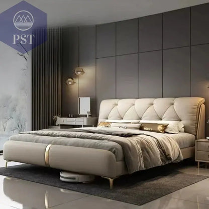 Luxuriöses King-Size Bettgestell aus Holz PST PS Tradings  PST PS Tradings  PST PS Tradings